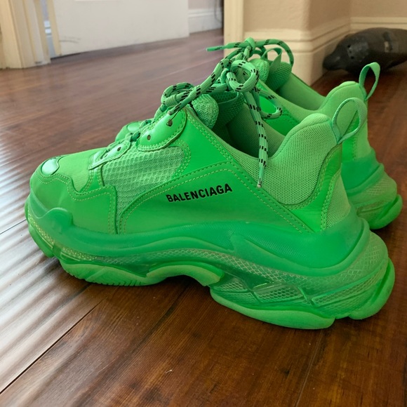 balenciaga triple s goat